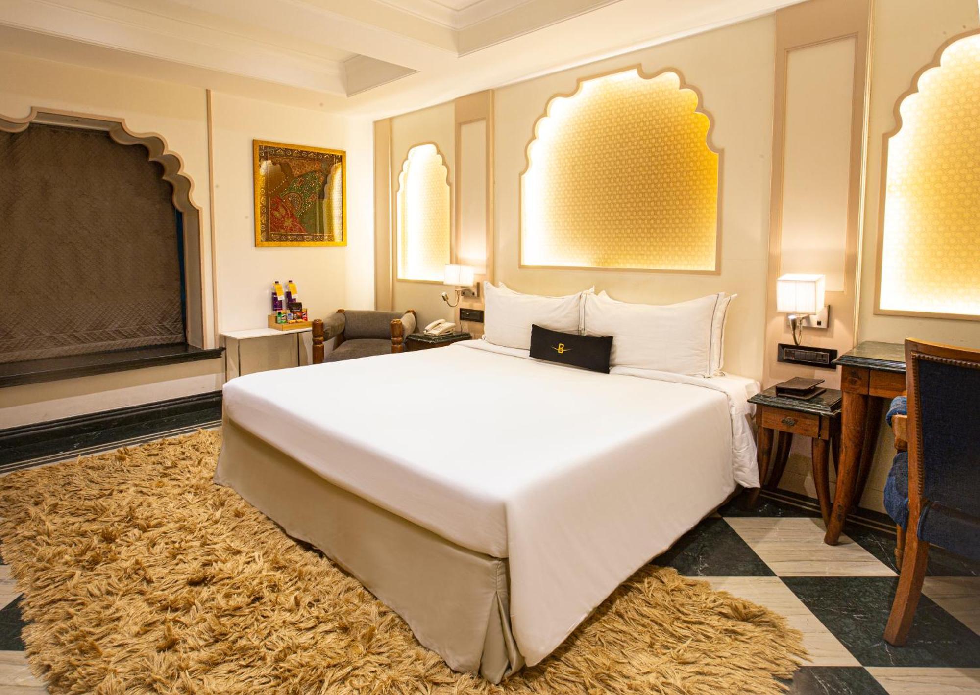 Hotel Bawa Continental Bombay Esterno foto